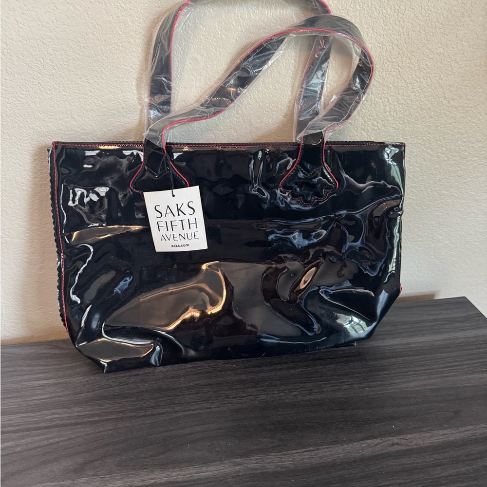 Saks Fifth Avenue, NY Stephanie Johnson, Black Patent Leather Bag. NWT